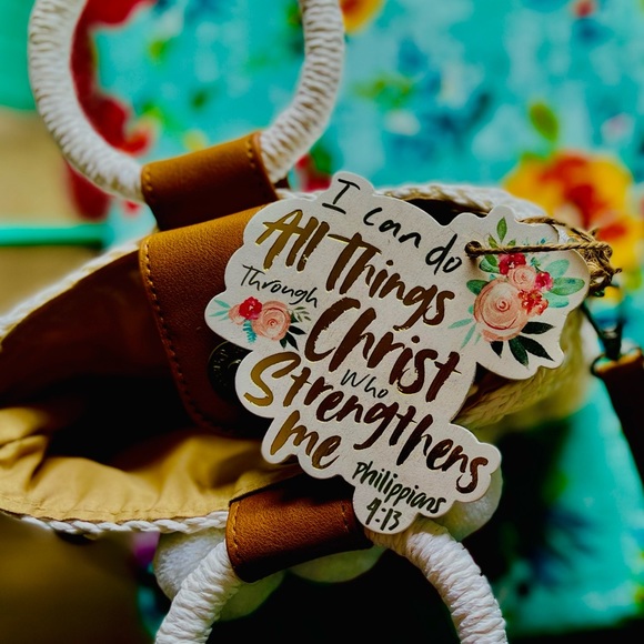 Cute basket weave Purse with a Verse 🙏🏻 - Picture 2 of 2